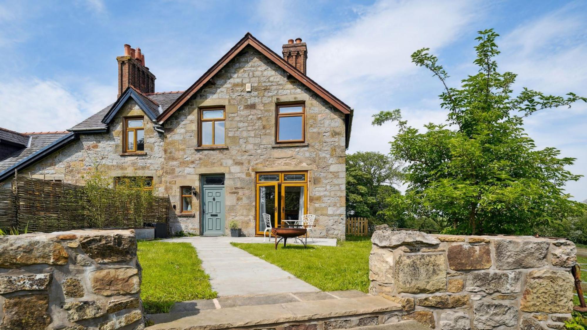 Tranquil Countryside Cottage For Two Wrexham Kültér fotó